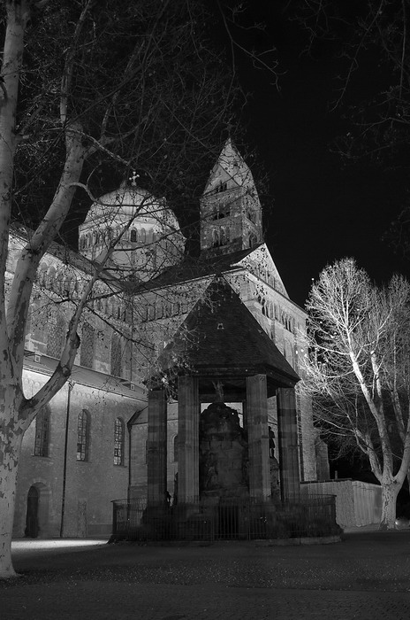 Dom Speyer Dez 2009
20mm/5s/f3.8/ISO200
