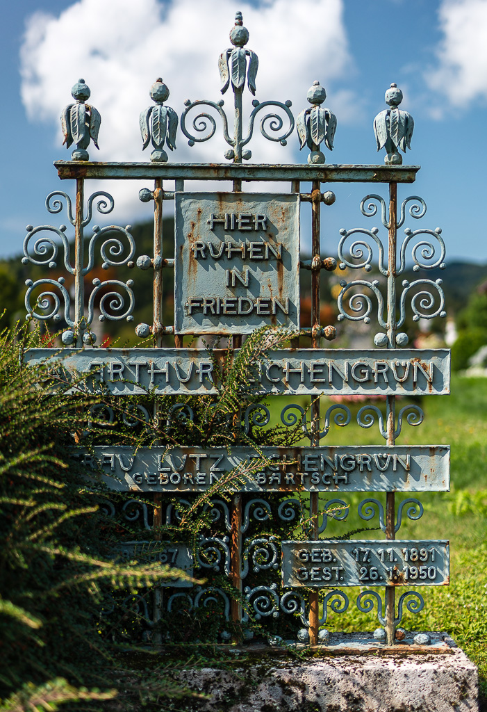 Dr. Arthur Eichengrün