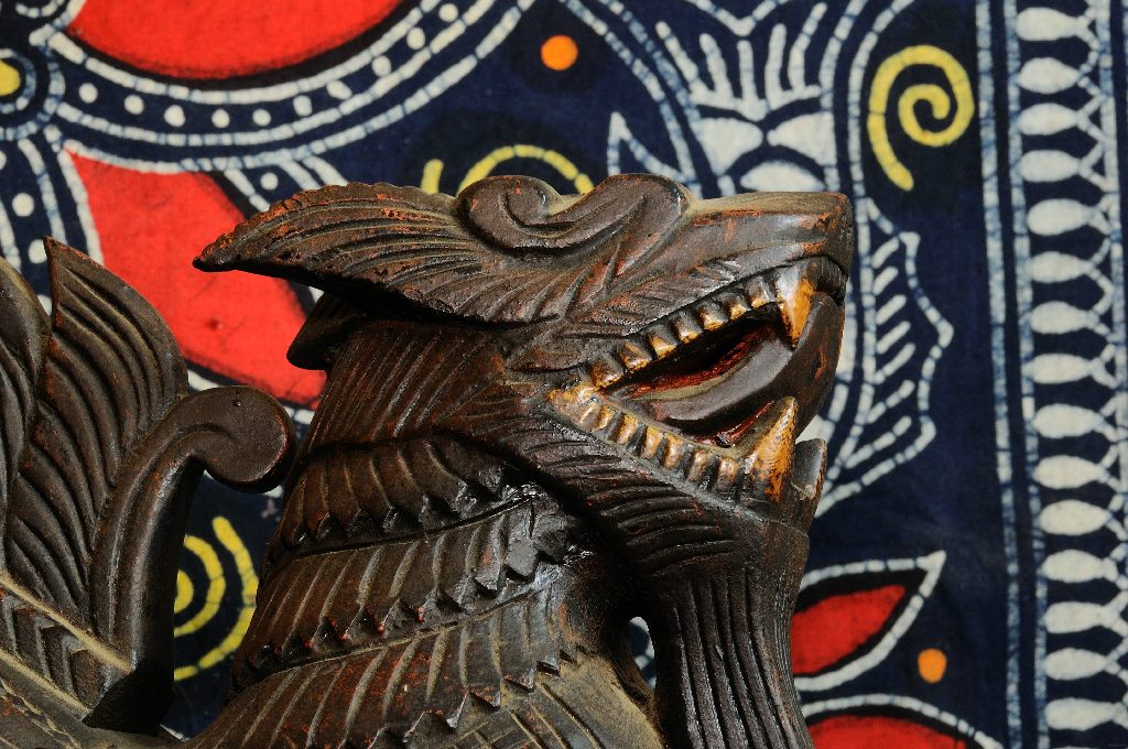 Drache [Kopf (1)] - Myanmar, Holz, handgeschnitzt - ca. 17. Jahrhundert