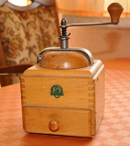 DSC 1976