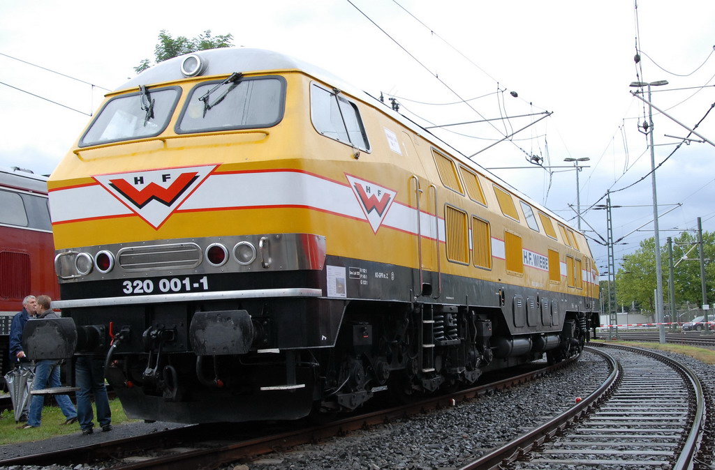 DSC 2043