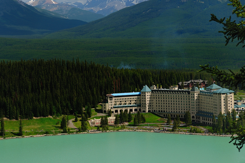 DSC 2061 NF-F
Fairmont Château Lake Louise
Banff NP