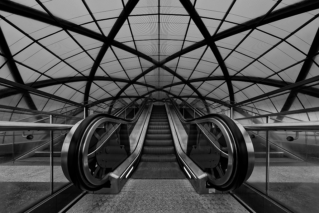 DSC 2118 DxO verkl Rolltreppe U4 Elbrücken