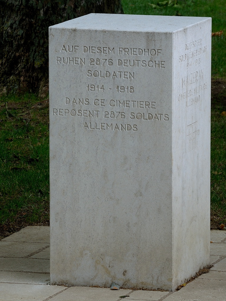 DSC 3285 bearbeitet klein, deutscher Soldatenfriedhof Maizeray/Frankreich