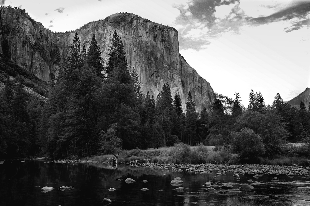 DSC 4617 Merced River und El Cap sw 1000