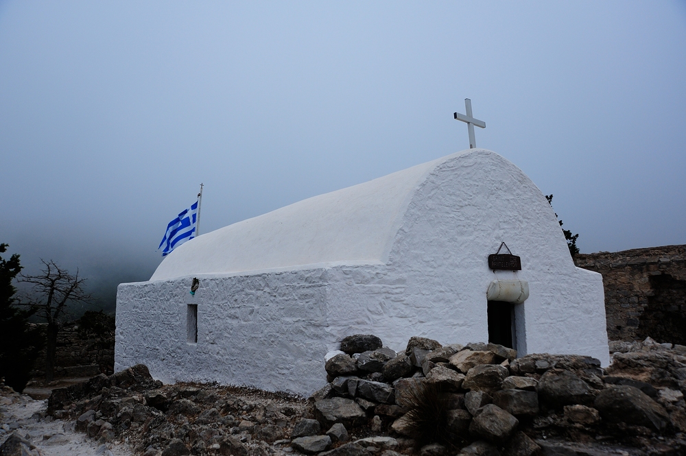 dsc 6909 foggy chapel