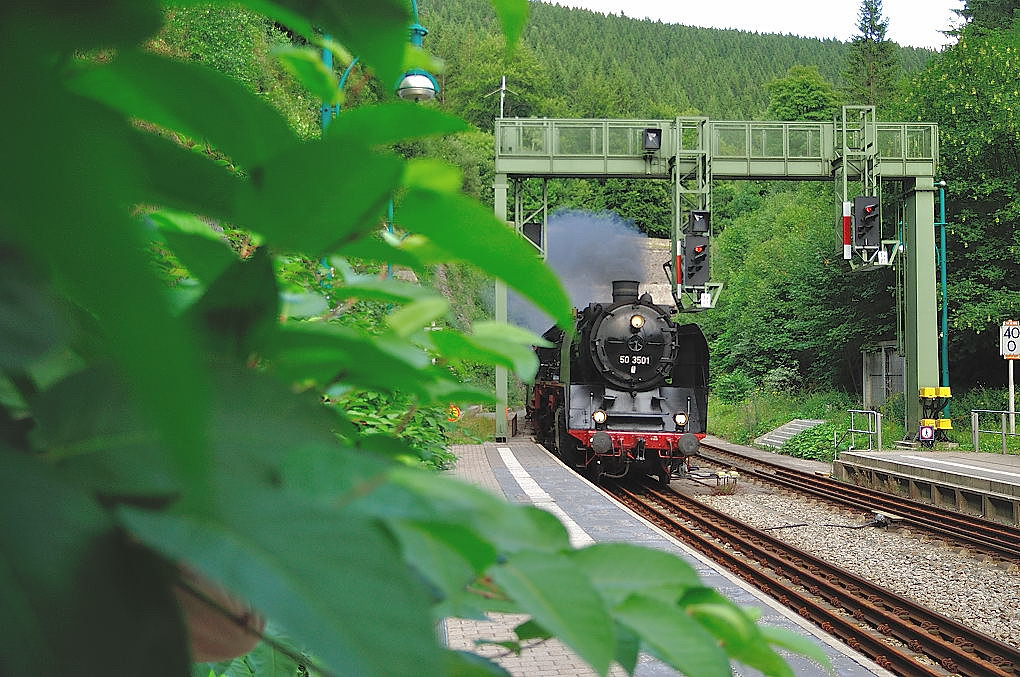 DSC 7716 50 3501 Durchfahrt Oberhof 01
