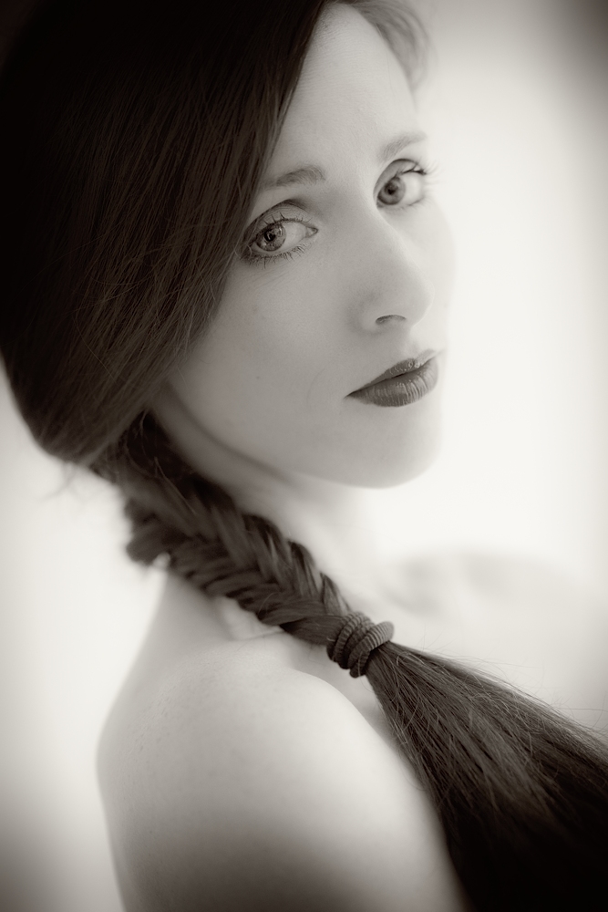 DSC2289 mono V