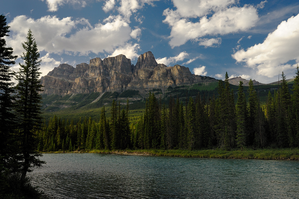 DSC4702 NF-F
Castle Mountain vom Bow River aus gesehen
Banff NP