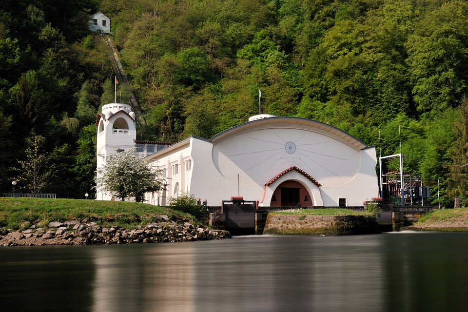 DSC6440 NF-F
(Jugendstil-) Wasserkraftwerk Heimbach
20 sek/f18, ND110