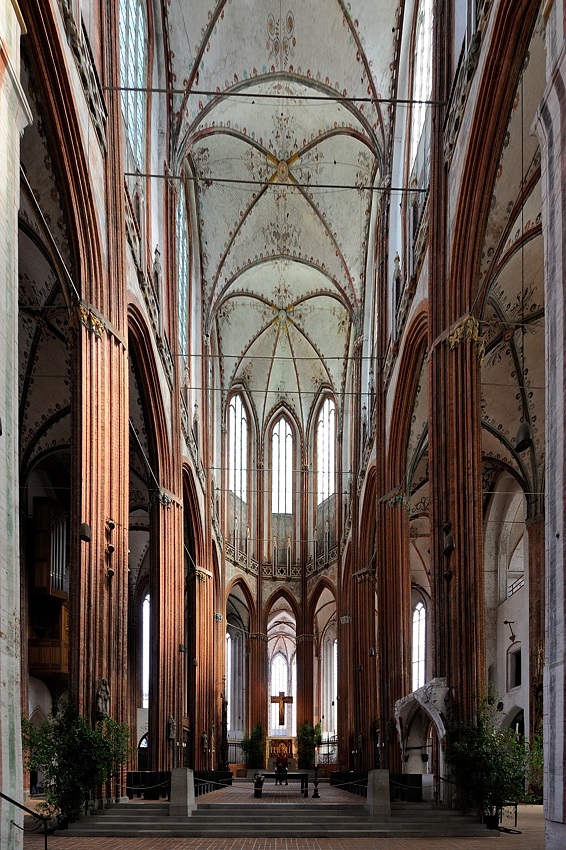 DSC7977 ShiftN NF-F
Marienkirche (Lübeck), 
Innenraum