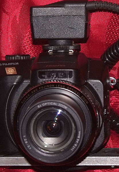 DSCF5632 SCA-Aadapter auf Blitzschuh
