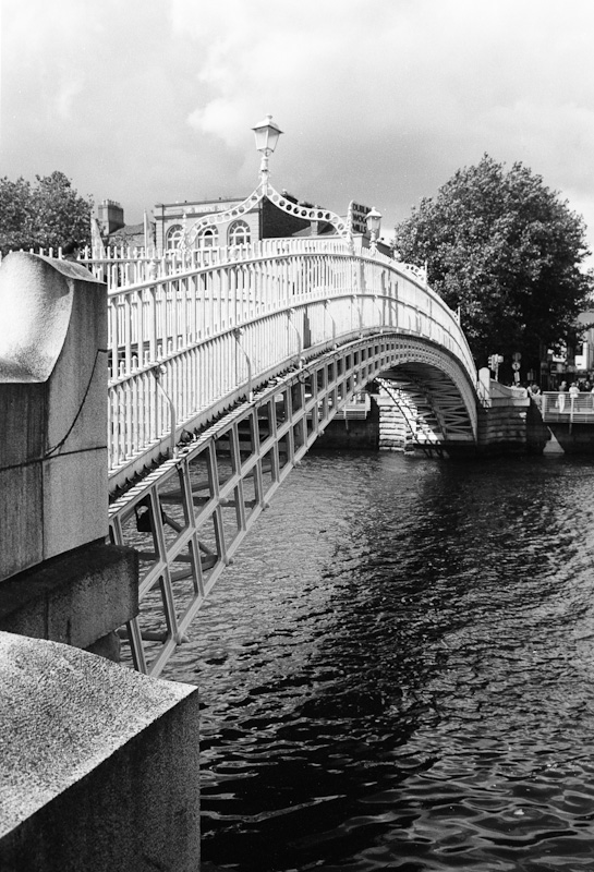 Dublin 0207 900