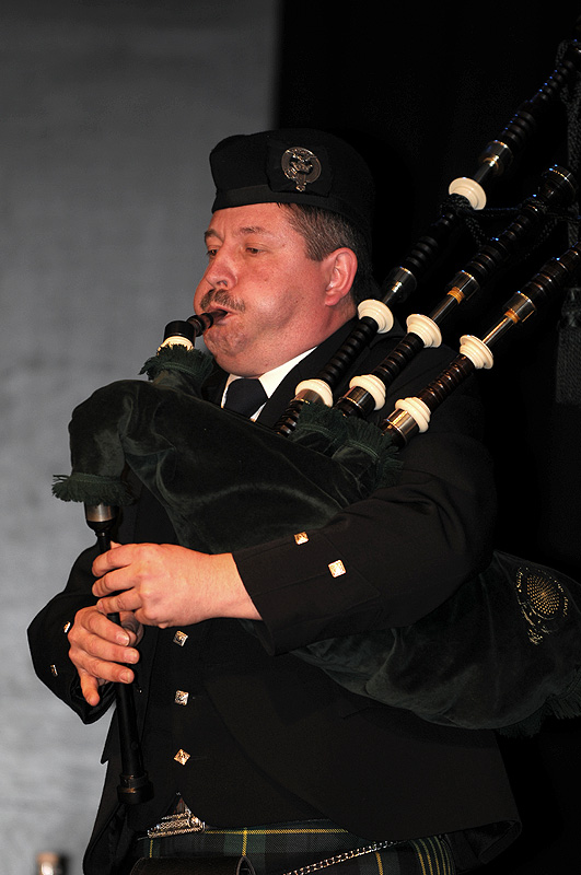 Dudelsackspieler bei 3. Bagpipe-Wettbewerb in Nagold