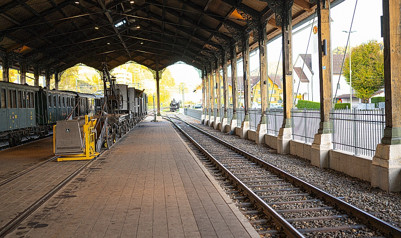 DVZO Bahnhof.jpg
