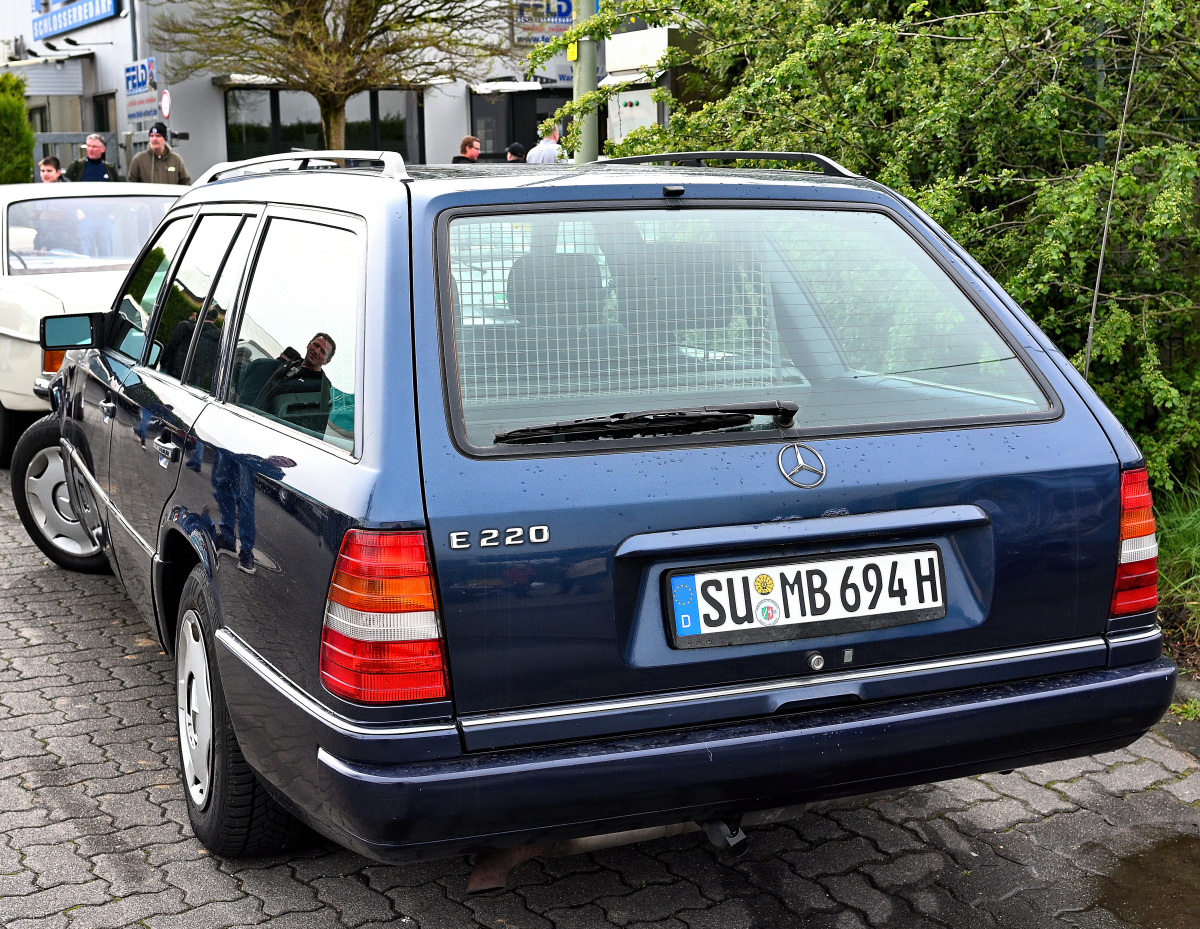 E011_2.JPG