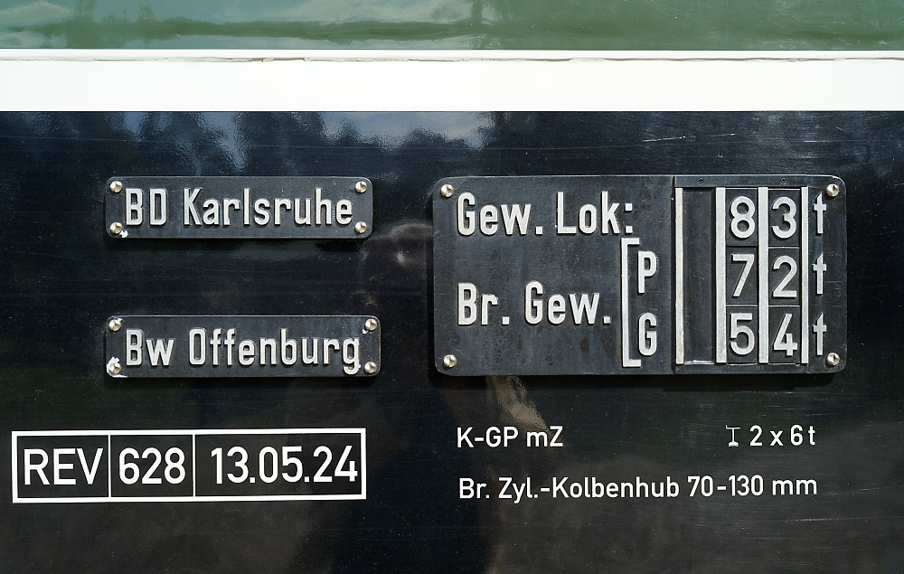 E40 002.jpg