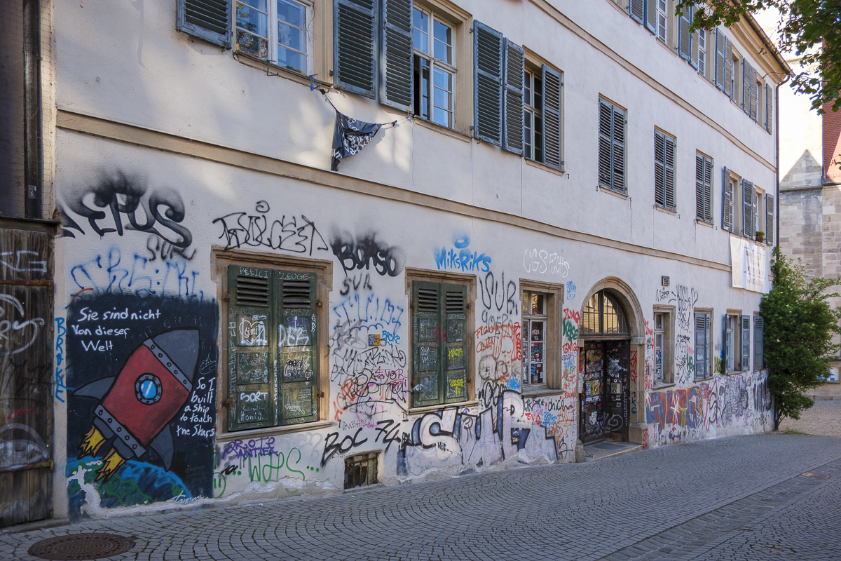 E5FX2182-1.JPG