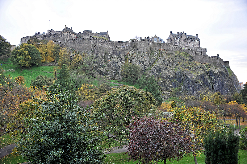 Edinburgh Castle 2.jpg