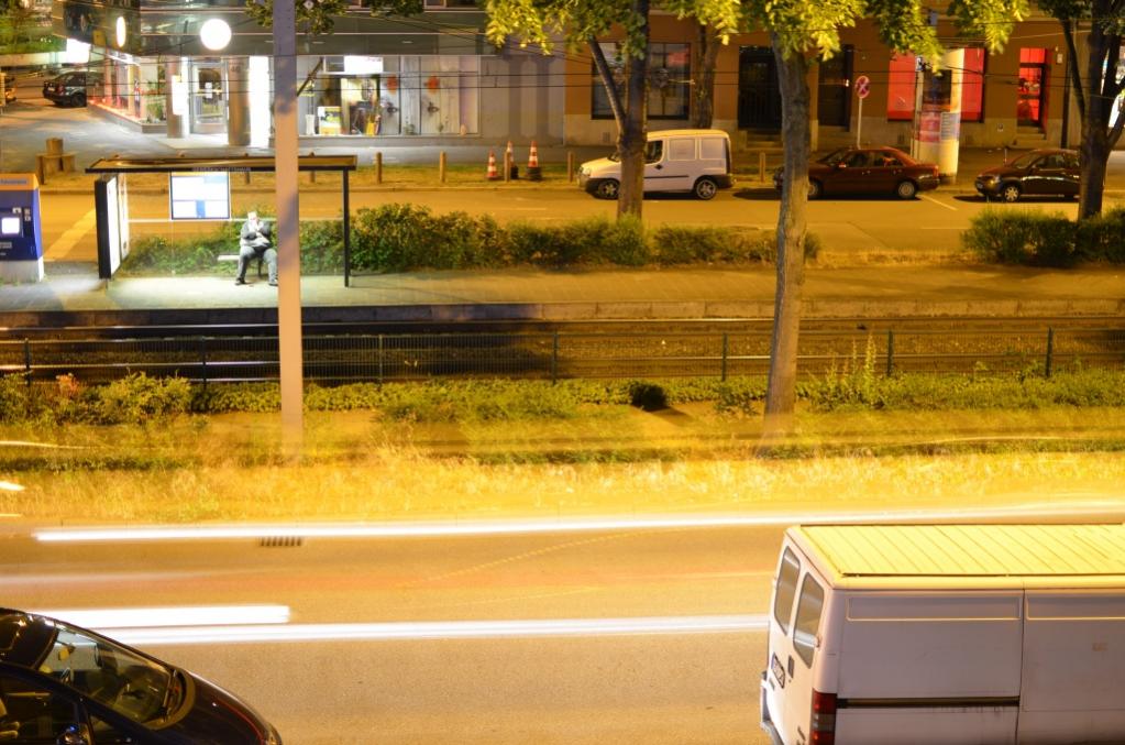 Eines der ersten Bilder mit der 5100er:
AFS35/1,8
f1,8
ISO100
Belichtungszeit 2,5 s
EV 0,0
S-Blendenautomatik
Spotmessung
kein Blitz