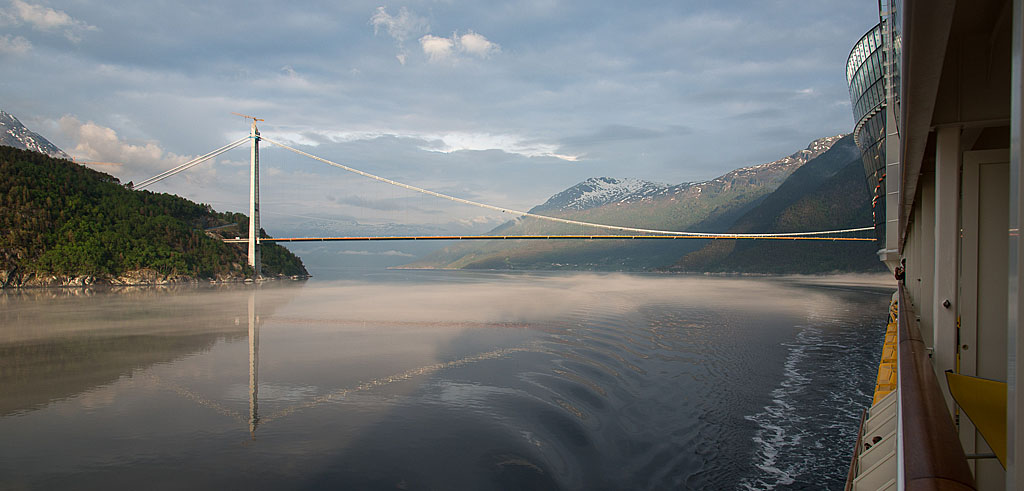 Einfahrt in den Hardanger Fjord 1.6.2013