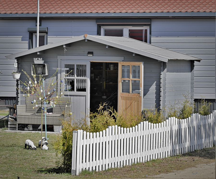 Erste eigene Hütte.jpg