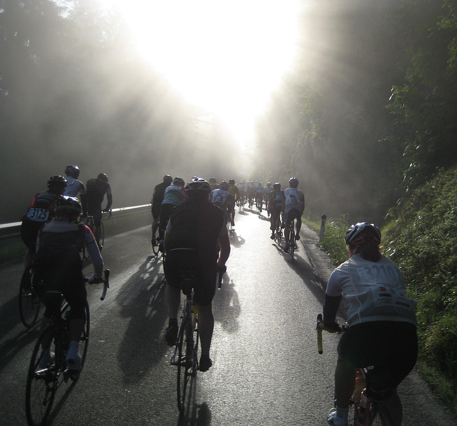 Erster Anstieg beim Amde Radmarathon 2011