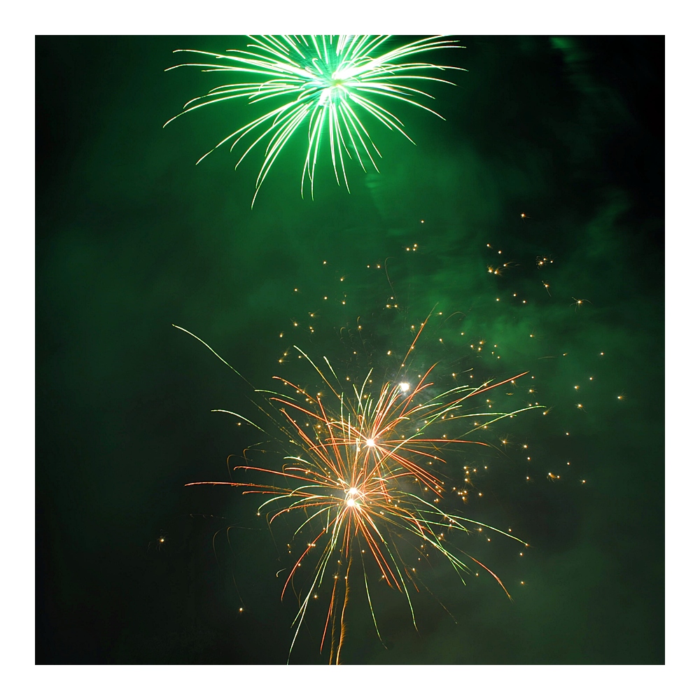 Erstes Feuerwerk im Erzgebirge aufgenommen.