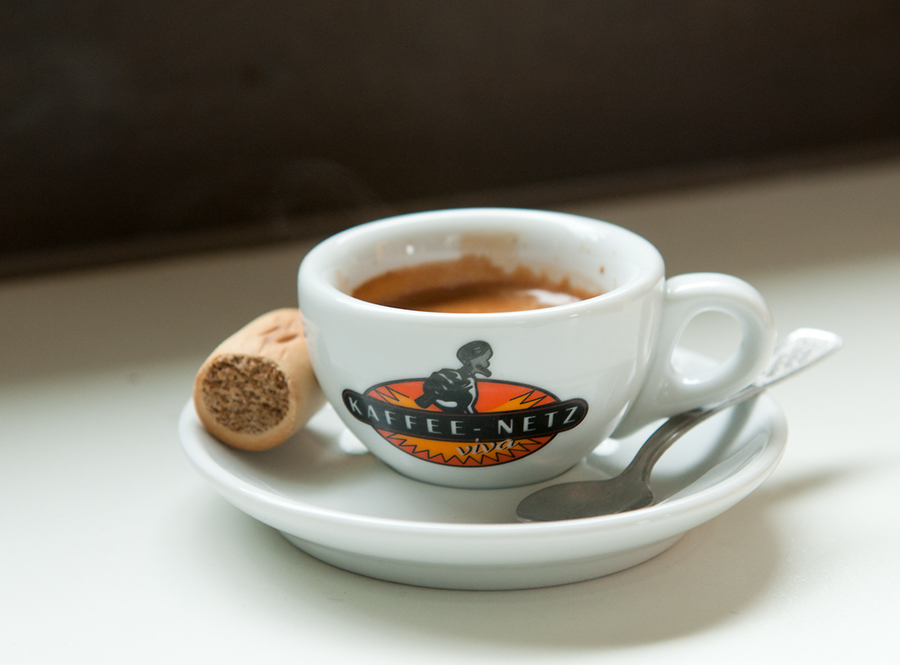 Espresso mit Leckerlie