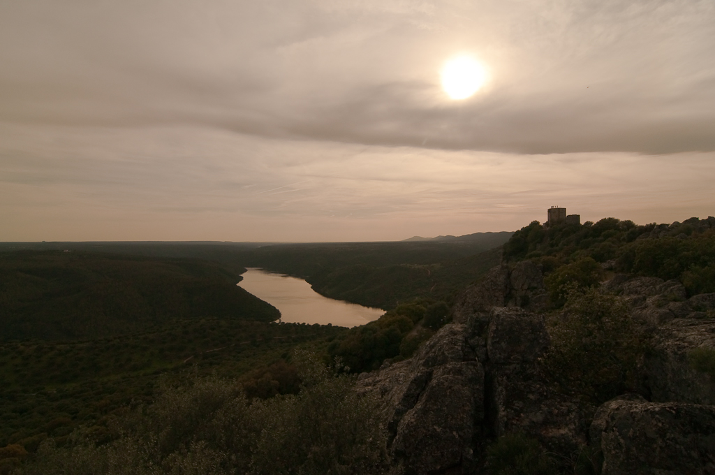 extremadura  landschaft turm fern 1182