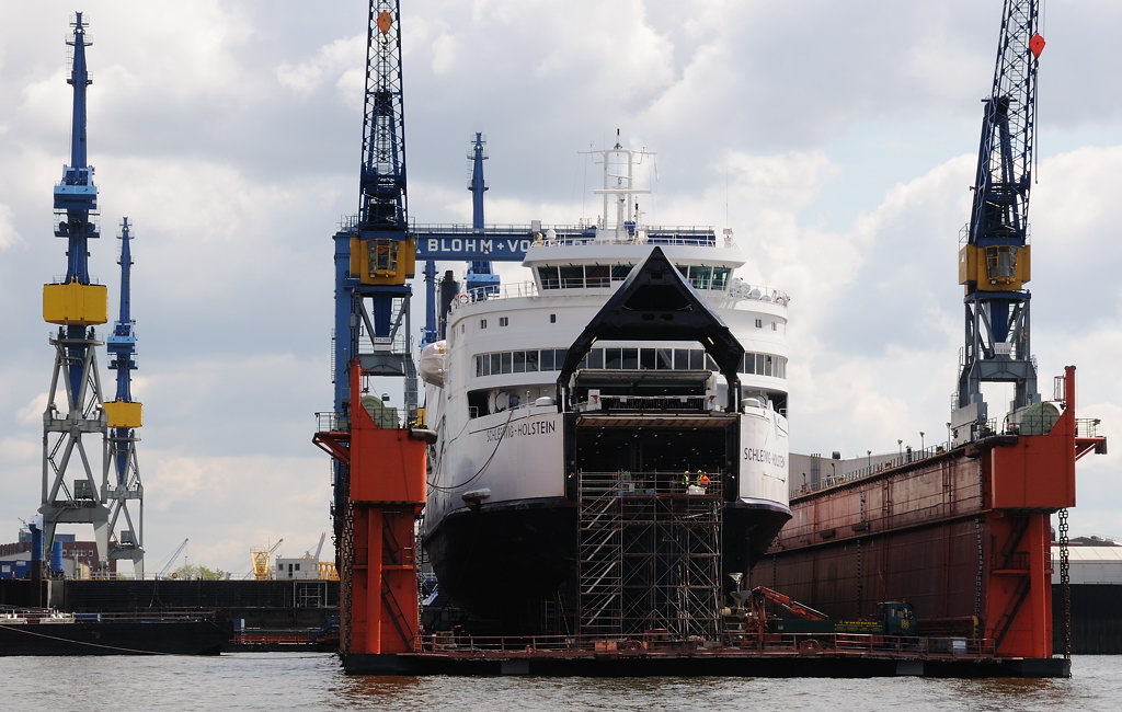 Fähre Schleswig-Holstein bei Blohm +Voss
DSC 2051