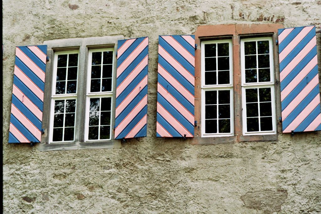 F-5; 1,8/85 D; 3D-Color-Matrixmessung; Zeitautomatik; AF-C.