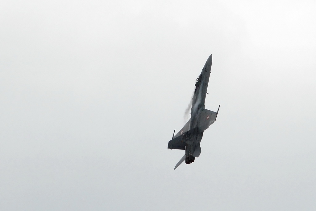 F/A-18 Hornet 01