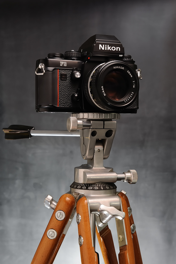 F3-HP auf Paillard Bolex Stativ