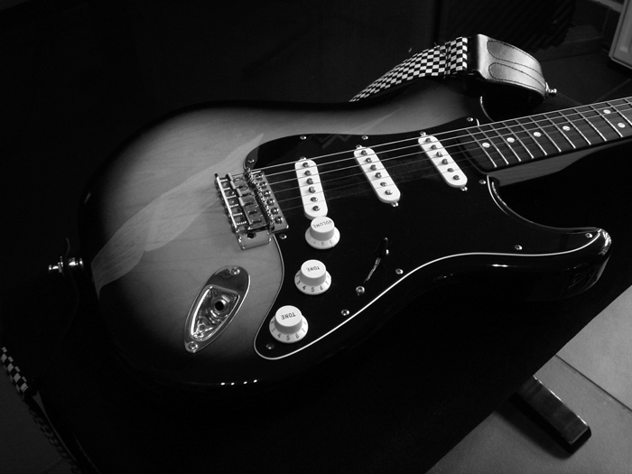 Fender Standard Strat