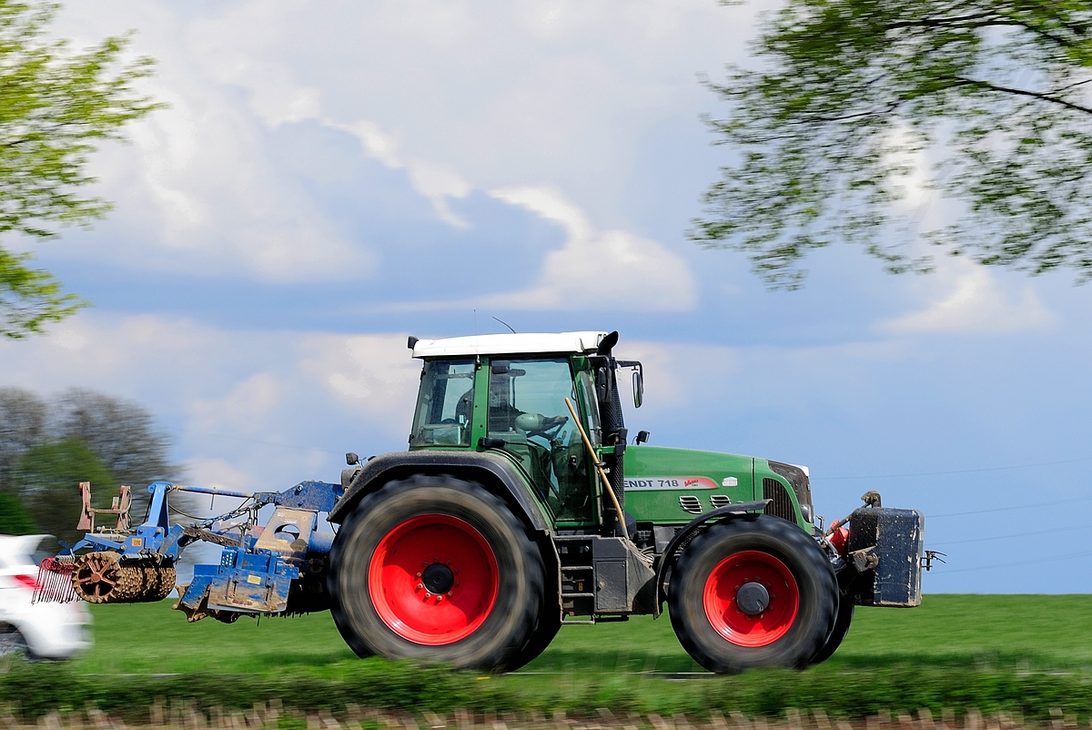 Fendt 718  DSC0187 01
