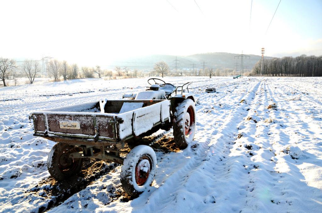 Fendt GT im Wintereinsatz, obwohl... eigentlich steht er ja bloß rum?!