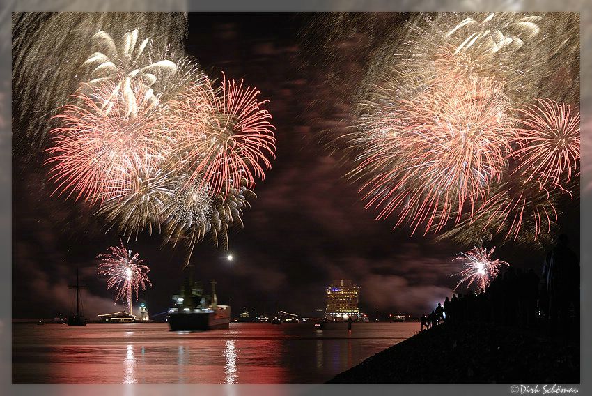 Feuerwerk zur Taufe der Aida Bella 3