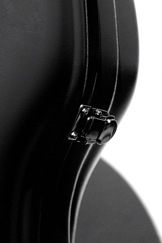 Figur
(Cellokasten Detail)