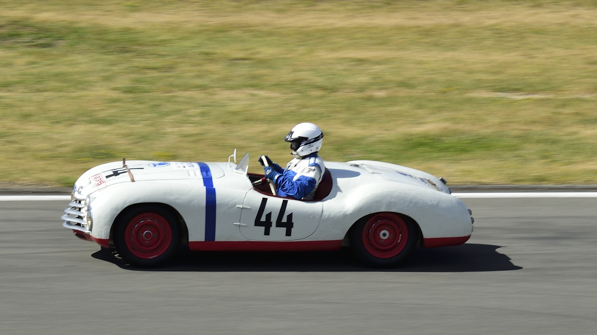 Fotoforum 44 Skoda 1101 Sport (1950)(1)