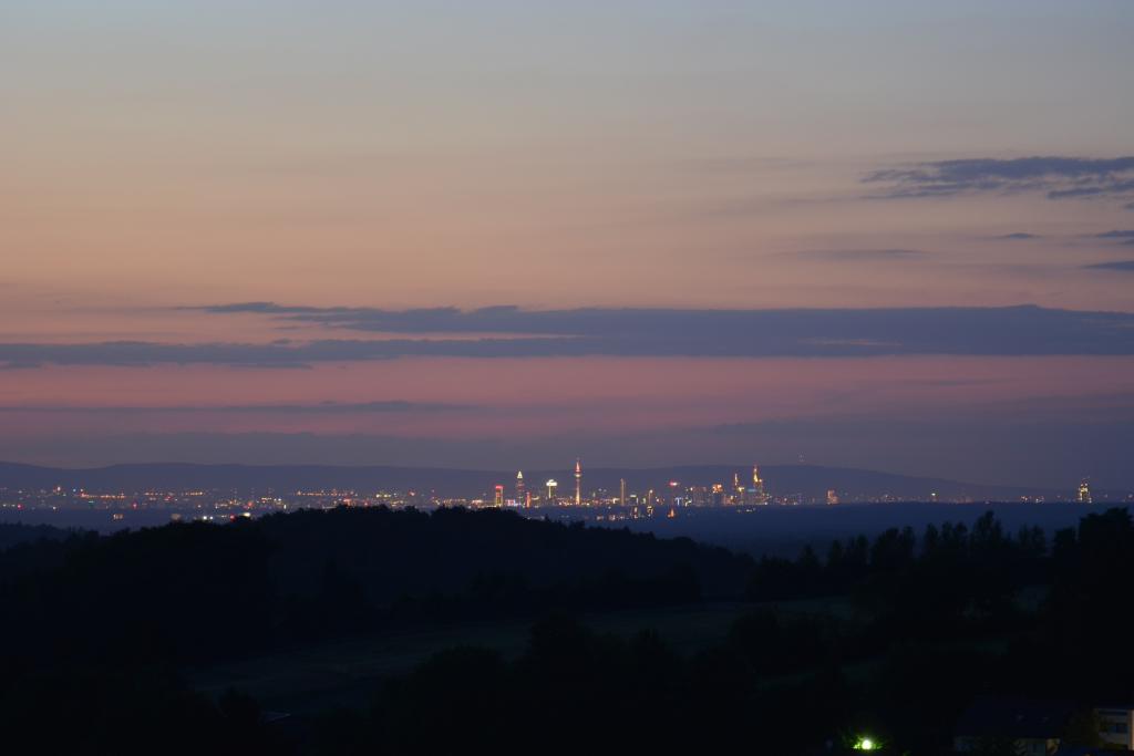 Frankfurt von Frankenhausen (ist der erste Berg im Odenwald) aus fotografiert!