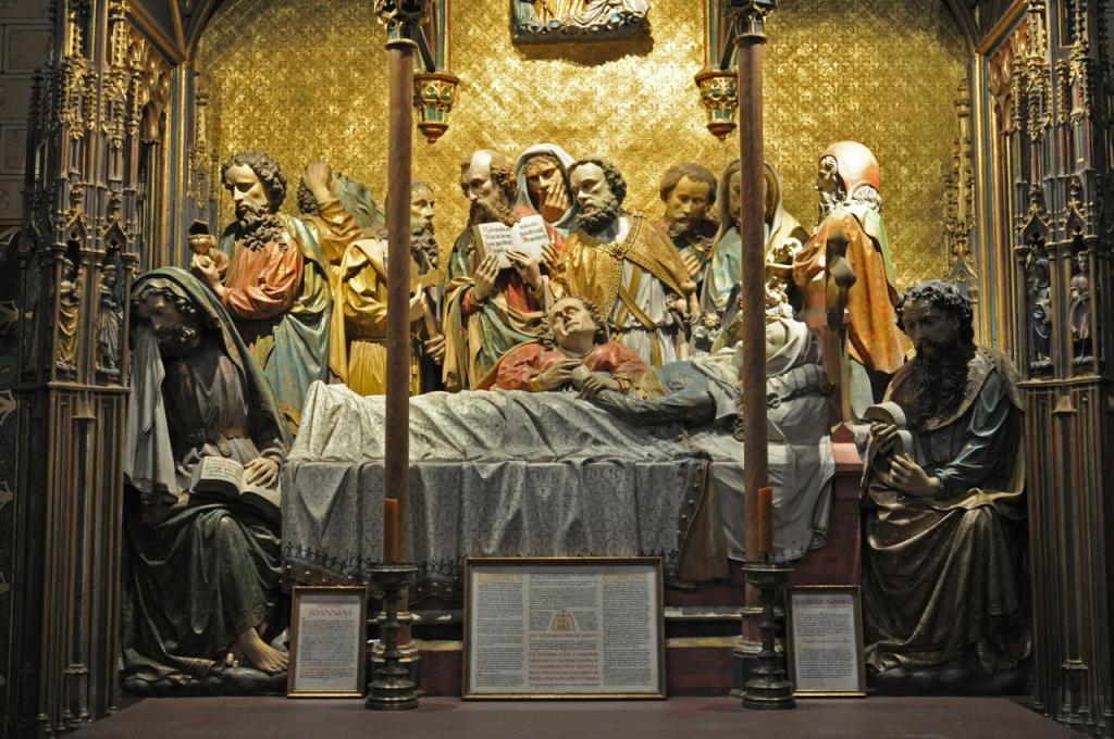 Frankfurter Dom Altar
