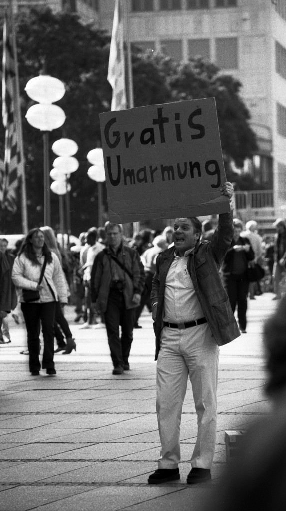 free hugs