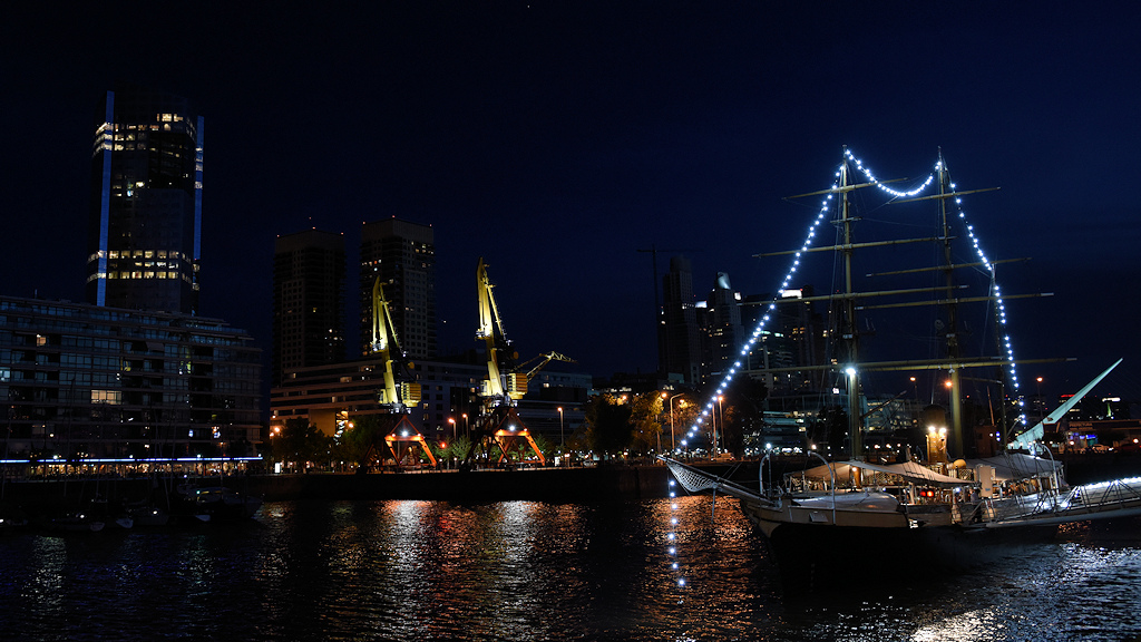 Fregatte Uruguay
Puerto Madero, Buenos Aires
5543