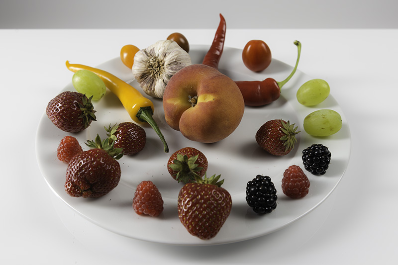 Fruits D800E Studio Shot, auf 800px Breite verkleinert mit Photoshop Bicubic Sharper.