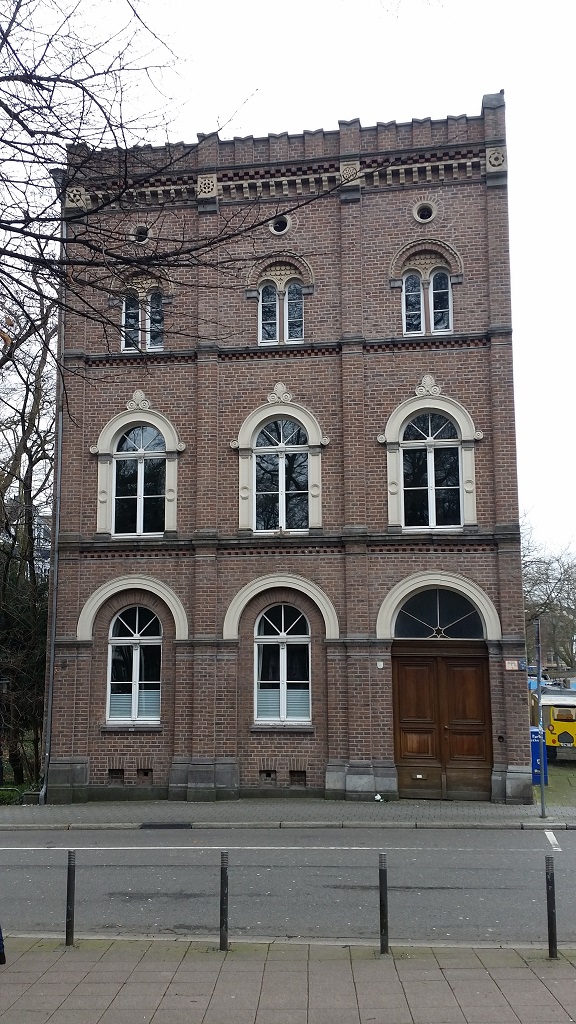 Gebäude