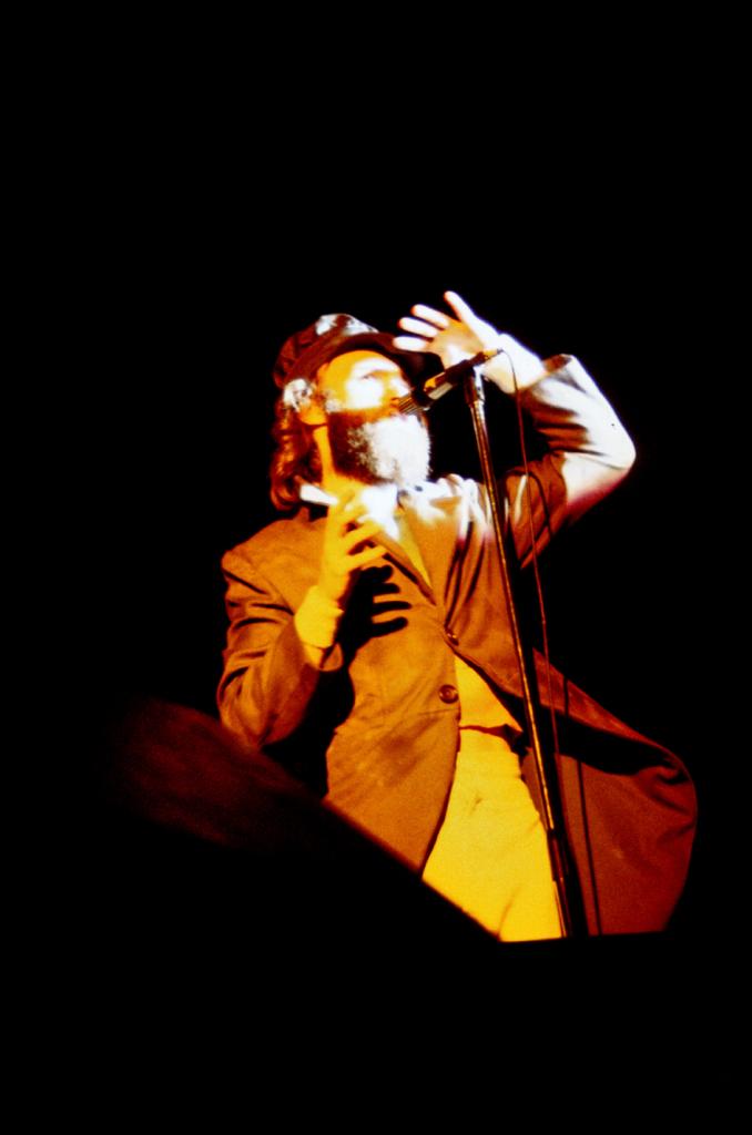 Genesis 1976 " A Trick Of The Tail" Tour -Konzert in Düsseldorf. Phil Collins