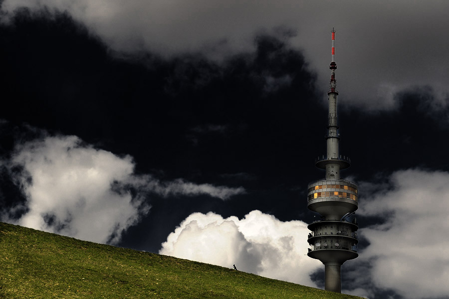 Gerhard Buthmann Fernsehturm Muenchen O Park