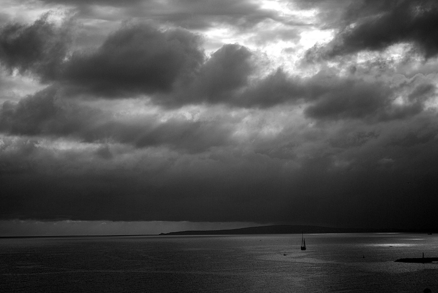 Gewitterfront auf See