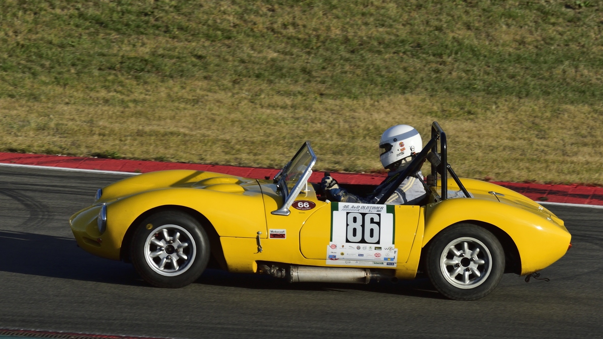 Ginetta 86 (2)